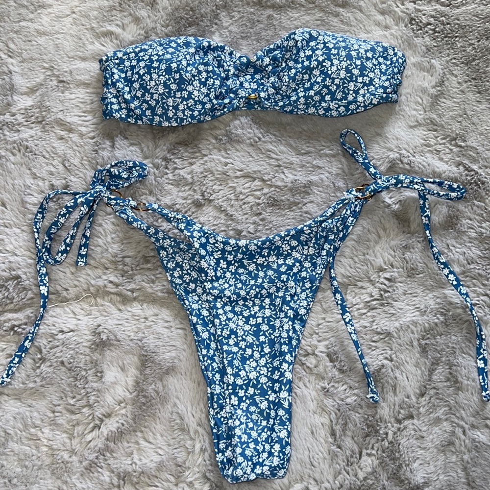 Floral blue bikini